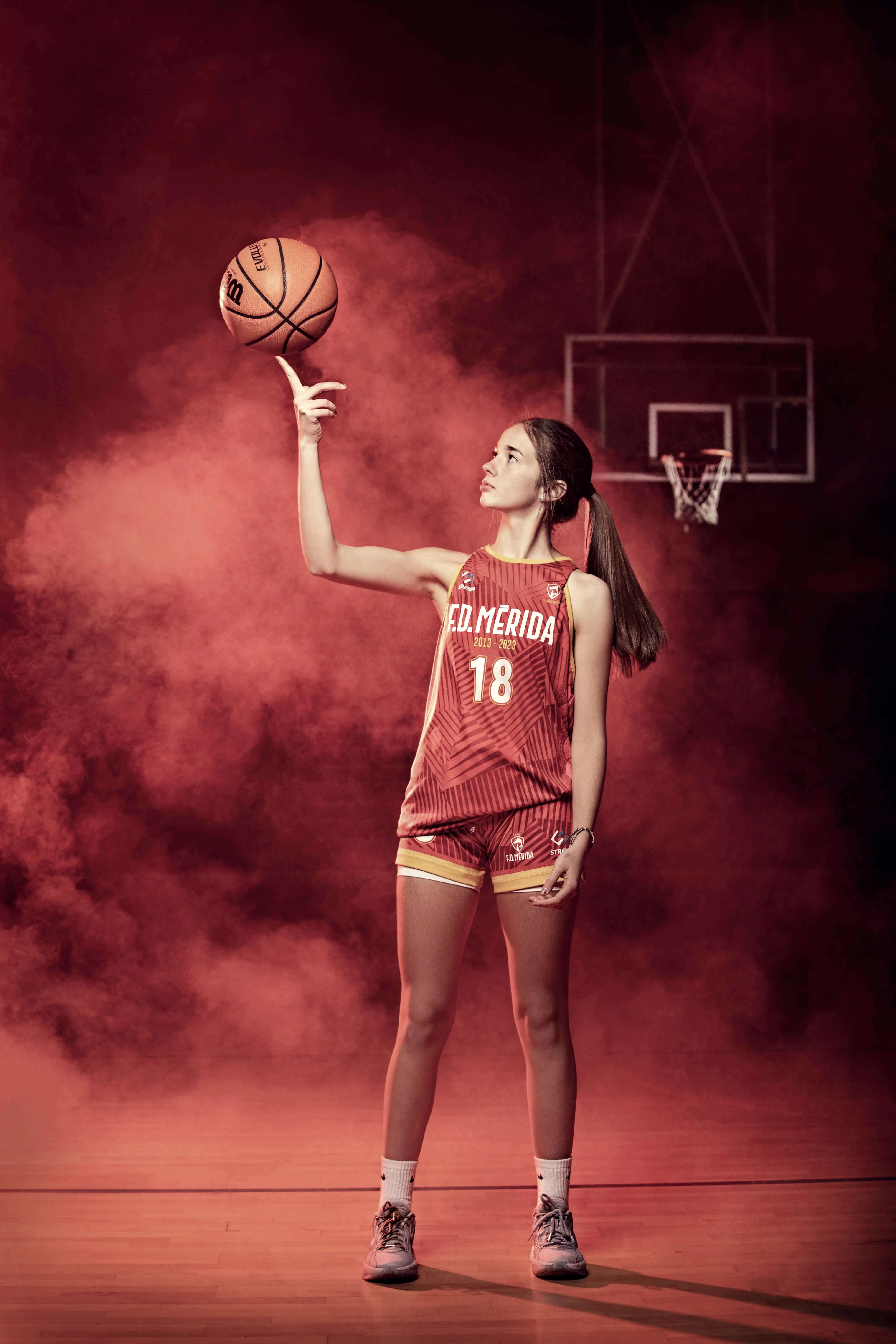 Baloncesto femenino competitivo y cultura urbana